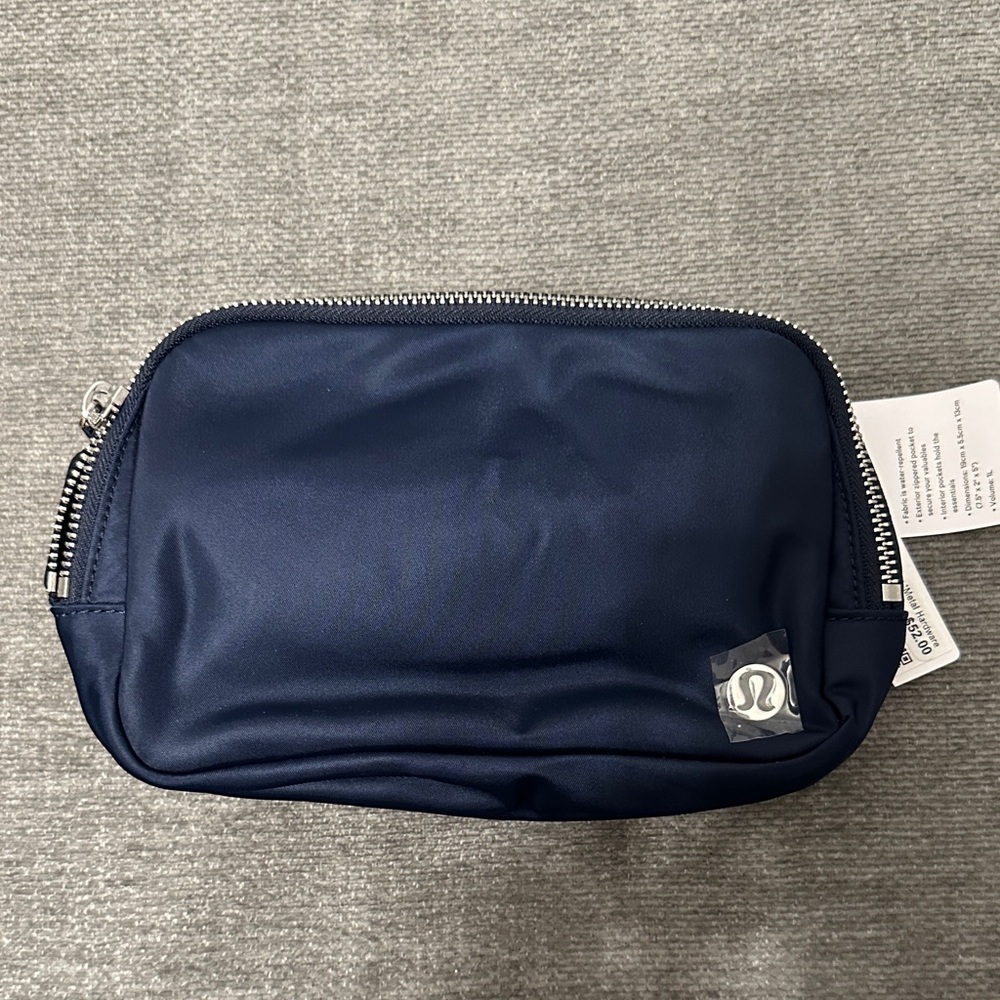 Lululemon belt bag